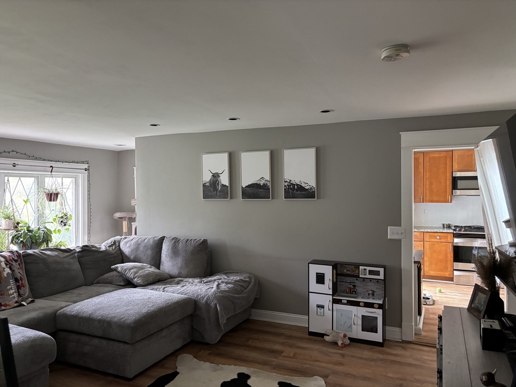 1211 Piper Road West Springfield, MA 01089 - Photo 12 of 25 Gallery Image 12