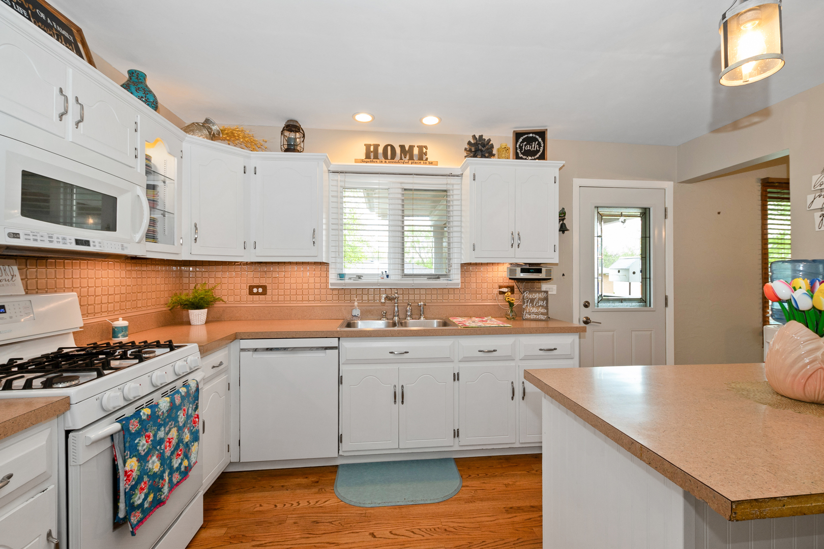 6404 Cedar Road Oak Forest, IL 60452 - Photo 8 of 25 Gallery Image 8