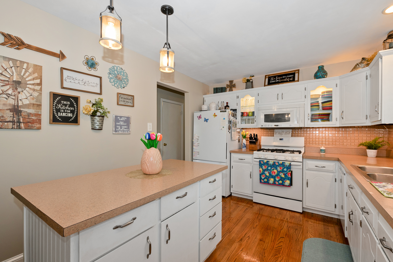 6404 Cedar Road Oak Forest, IL 60452 - Photo 10 of 25 Gallery Image 10