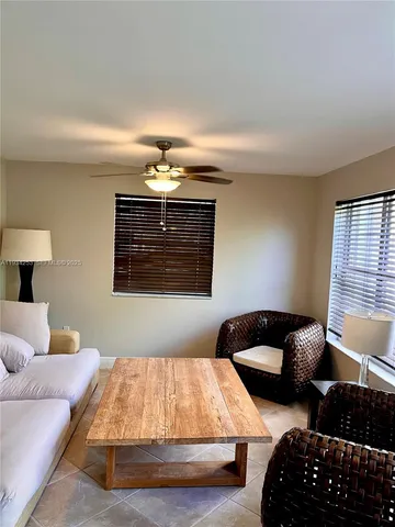 $4,200 | 5431 Southwest 70th Place North, Miami, FL 33155