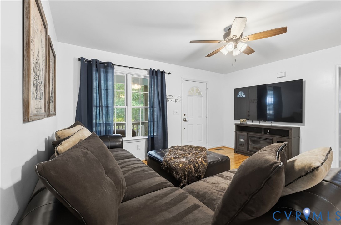 24461 Johnson Road Jetersville, VA 23083 - Photo 4 of 36