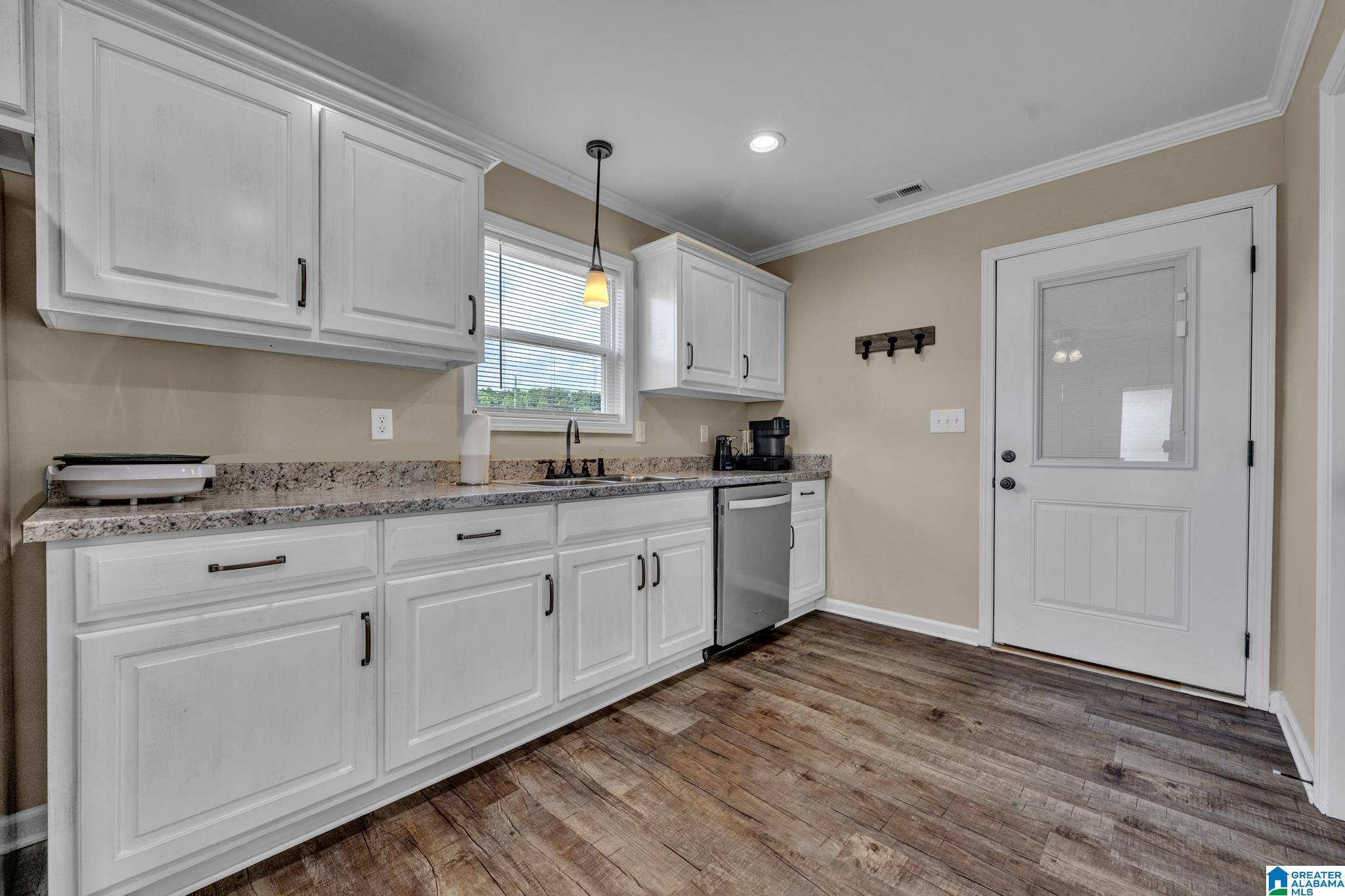 48 Trinity Lane Oneonta, AL 35121 - Photo 8 of 24