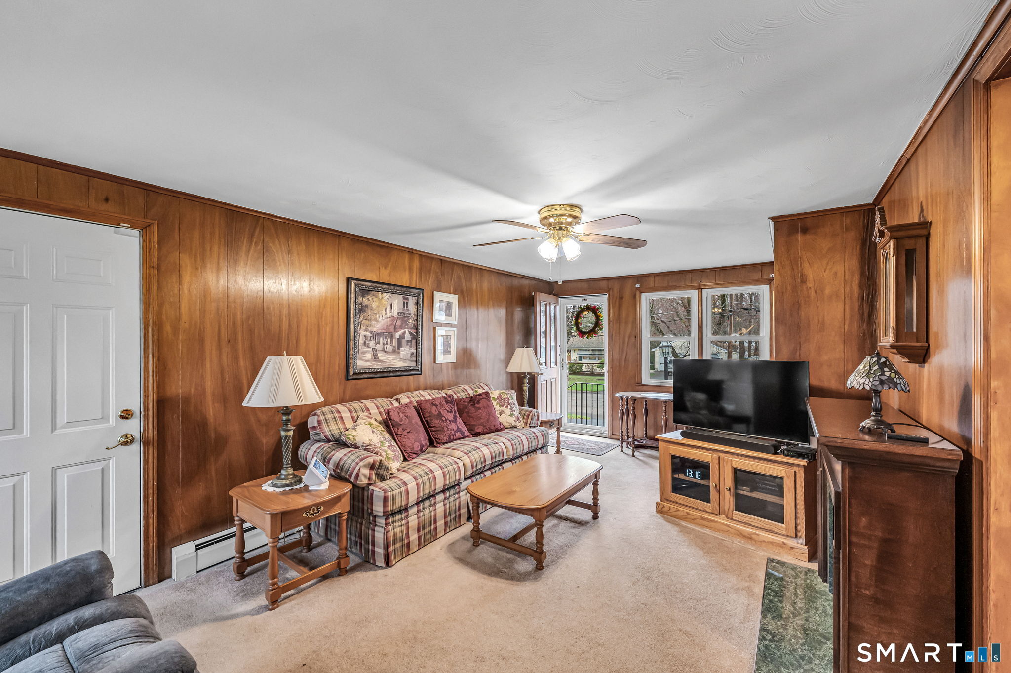21 Riviera Drive Enfield, CT 06082 - Photo 11 of 33