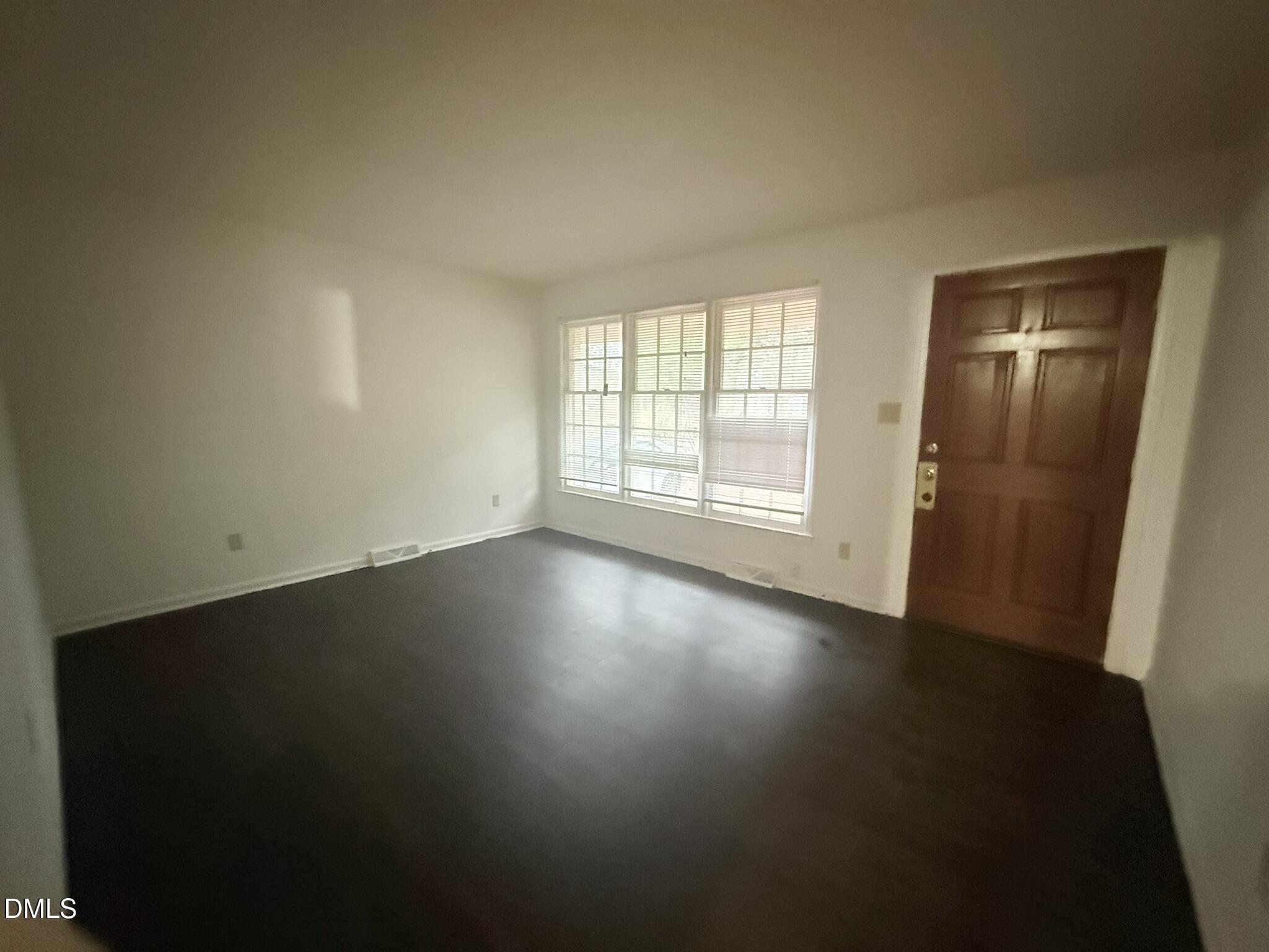 4212 Green Road Raleigh, NC 27604 - Photo 3 of 21 Livingroom