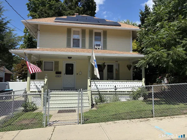 $349,900 | 202 South Main Street, Putnam, CT 06260