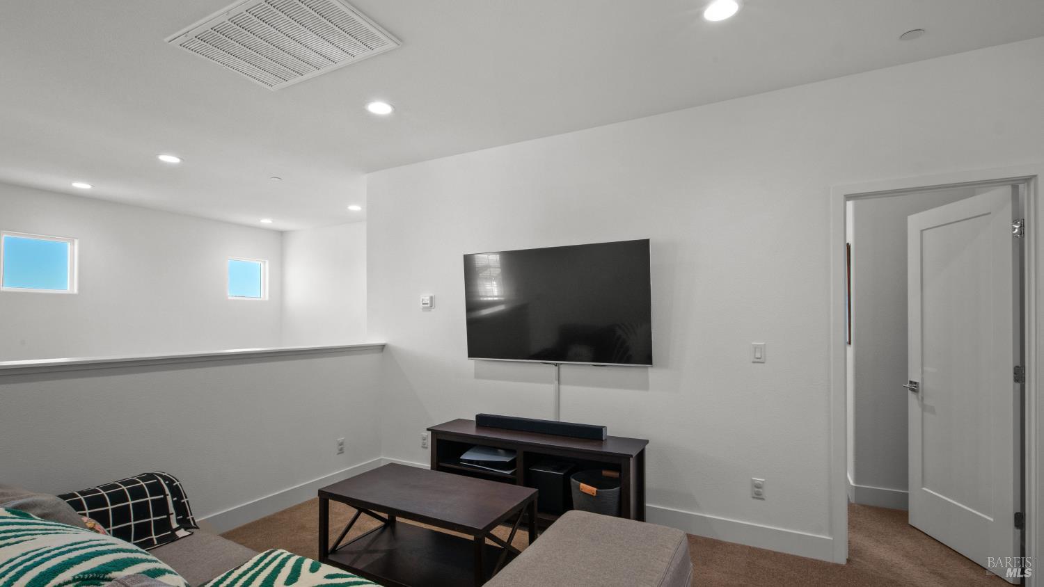 5715 Knight Road Rohnert Park, CA 94928 - Photo 37 of 58