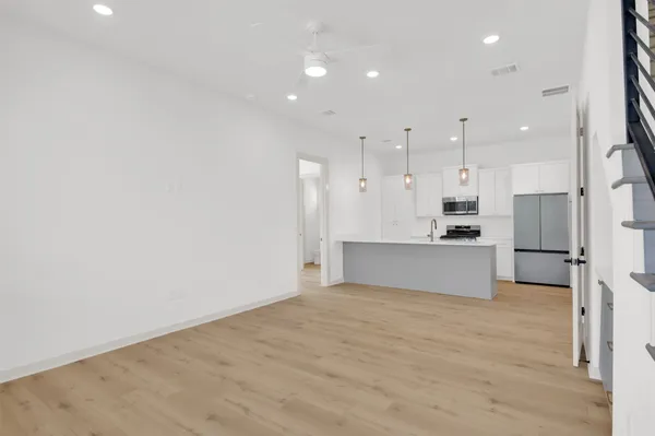 $3,100 | 7208 Providence Avenue, Unit 1, Austin, TX 78752