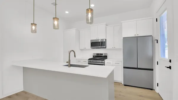 $3,100 | 7208 Providence Avenue, Unit 1, Austin, TX 78752