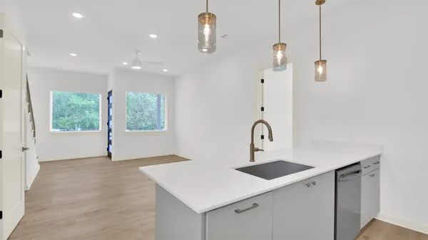 $3,100 | 7208 Providence Avenue, Unit 1, Austin, TX 78752