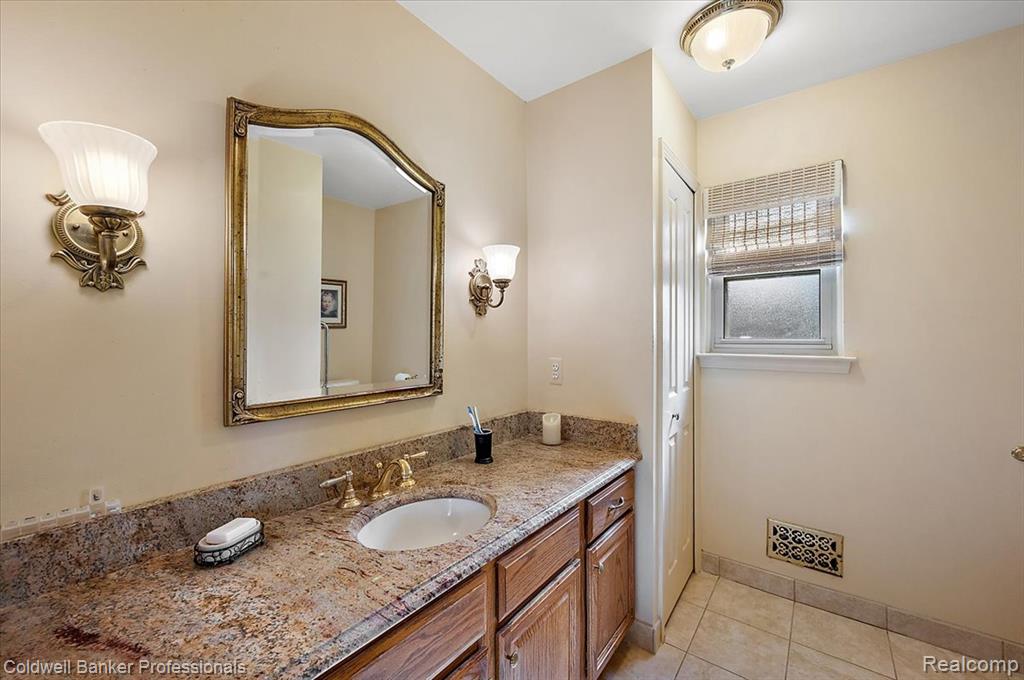 3406 Riverside Court Canton, MI 48188 - Photo 34 of 51