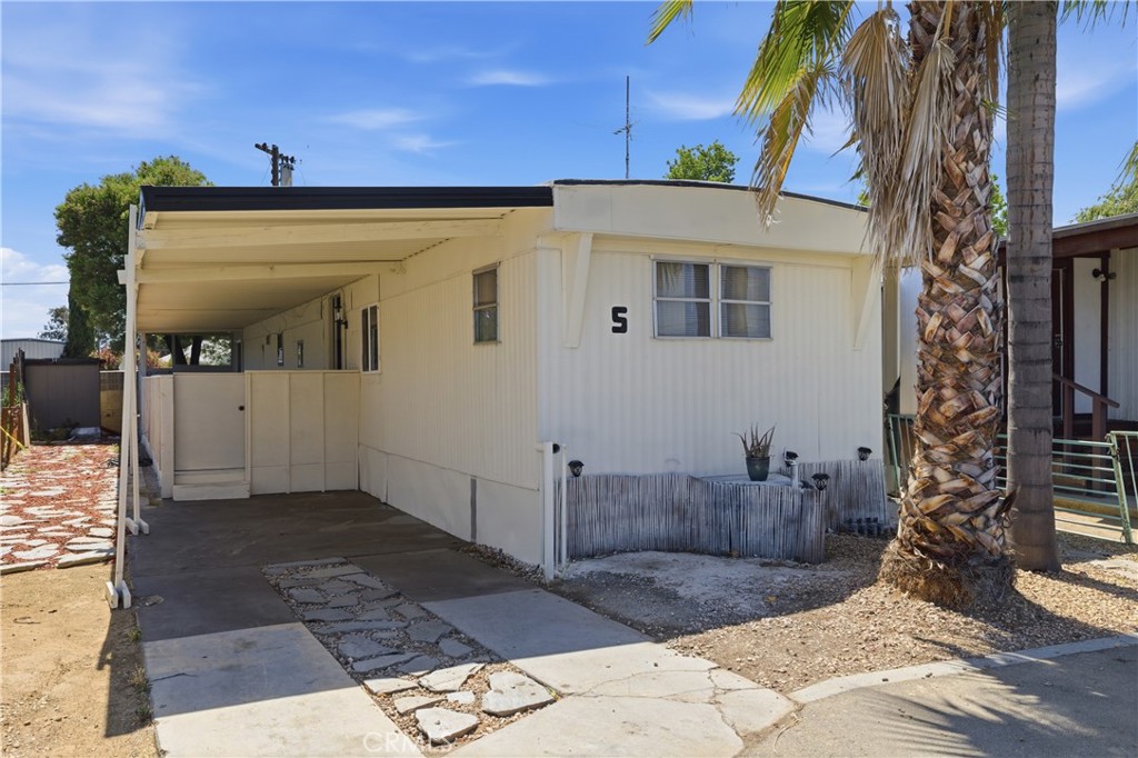 5000 Pierce Road, Unit 5 Bakersfield, CA 93308 - Photo 3 of 25