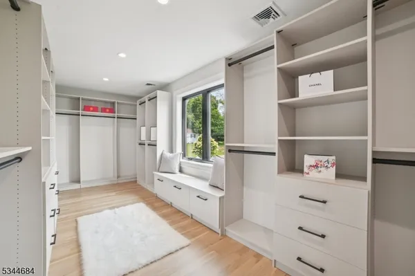 $2,895,000 | 23 Argyle Court, Summit, NJ 07901