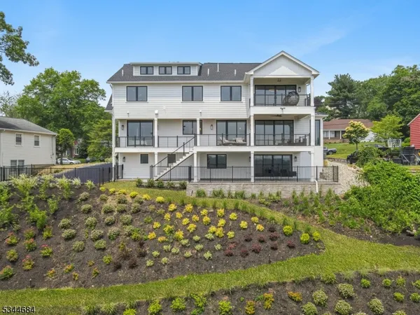 $2,895,000 | 23 Argyle Court, Summit, NJ 07901