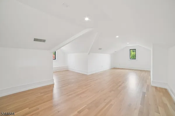 $2,895,000 | 23 Argyle Court, Summit, NJ 07901