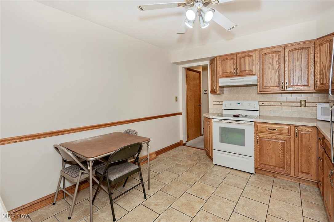899 Lander Road Cleveland, OH 44143 - Photo 16 of 33