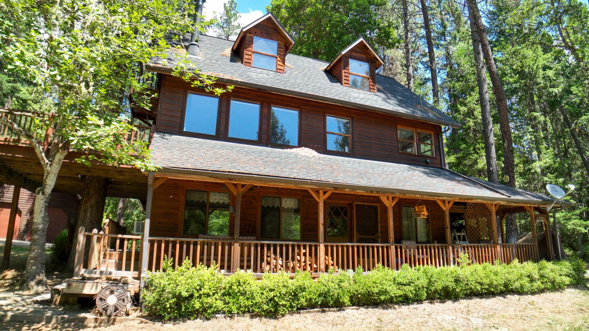 4610 Pleasant Creek Road Rogue River, OR 97537 - Photo 1 of 46 Front