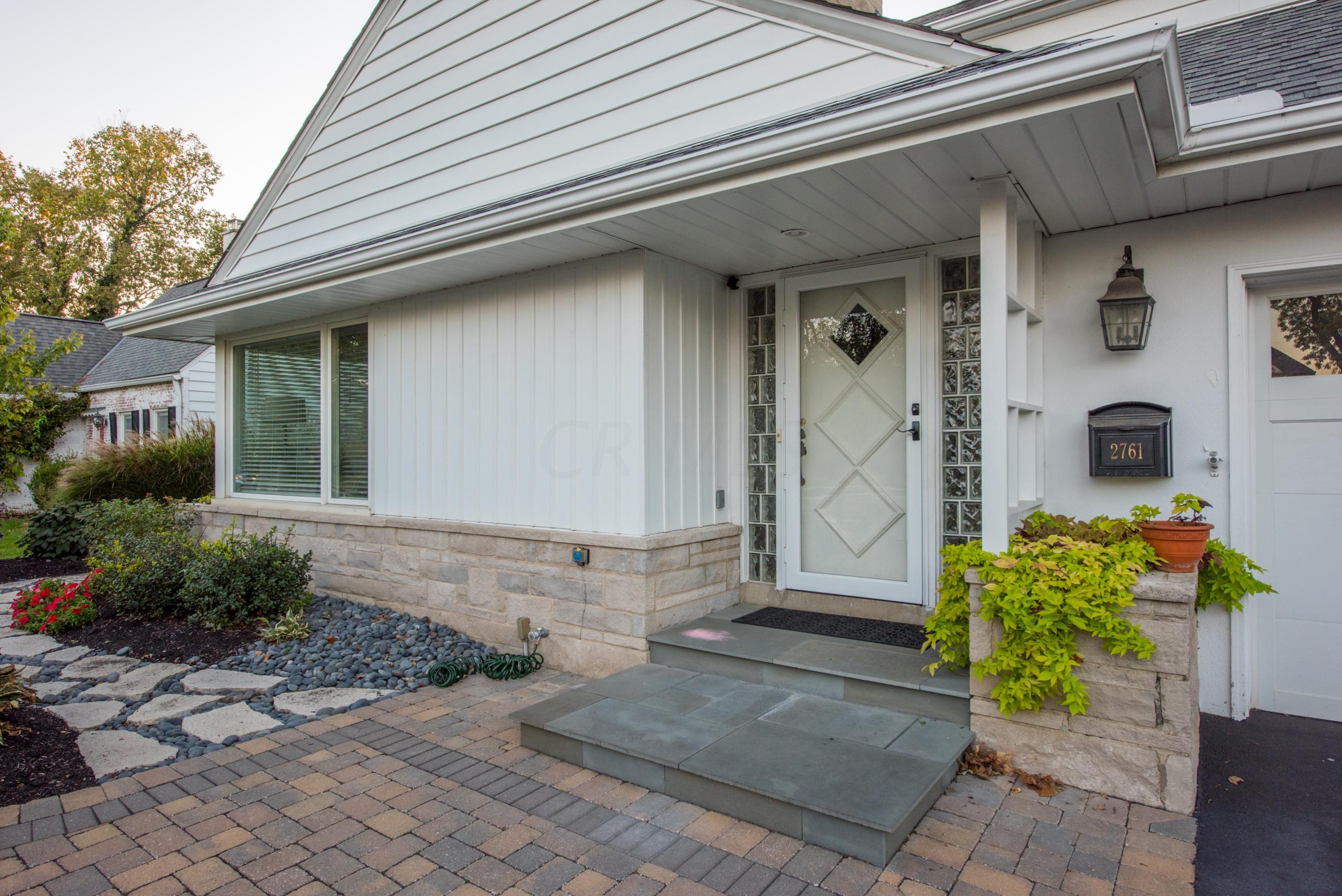 2761 Tremont Road Columbus, OH 43221 - Photo 2 of 61