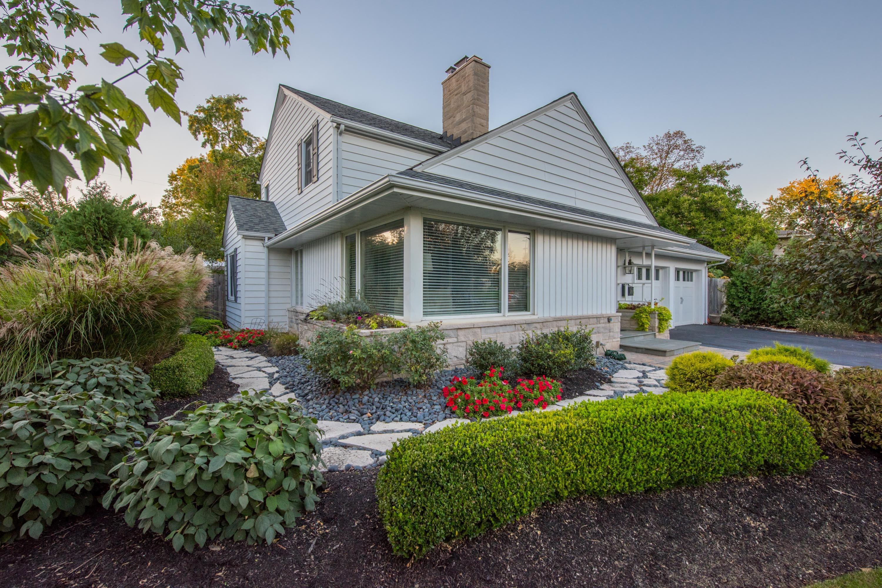 2761 Tremont Road Columbus, OH 43221 - Photo 4 of 61