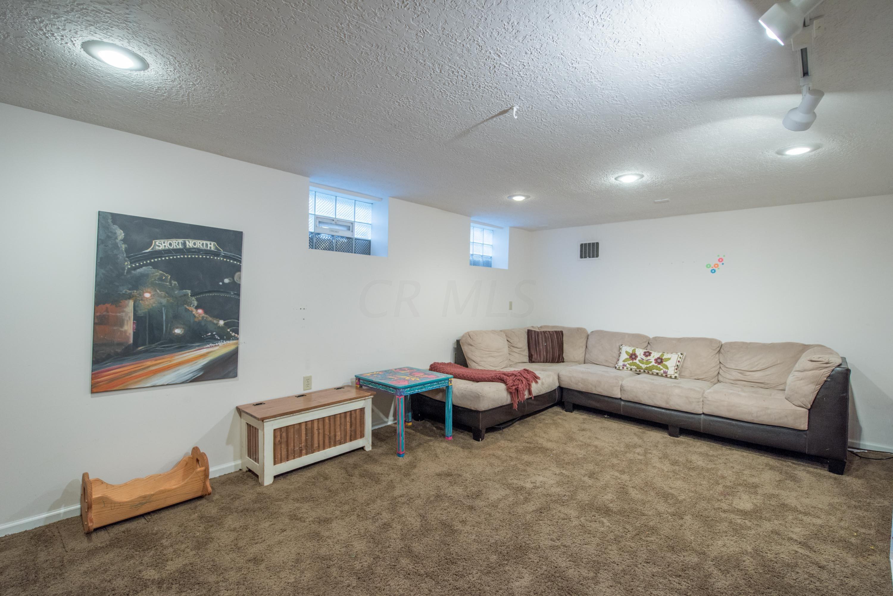 2761 Tremont Road Columbus, OH 43221 - Photo 45 of 61