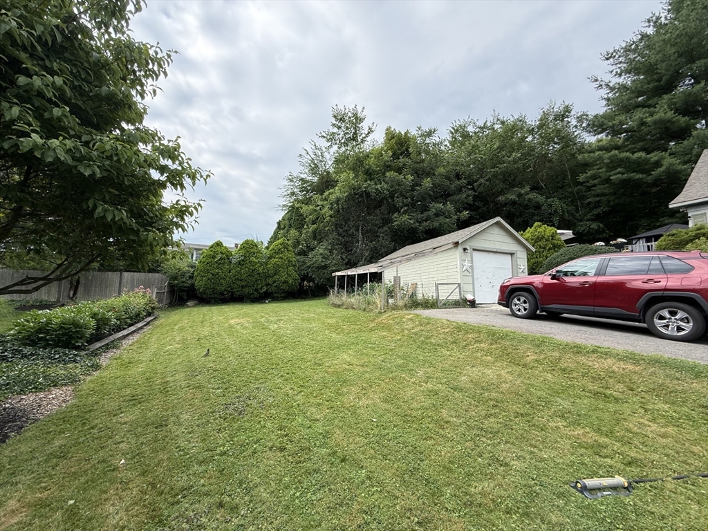 74 Wilkinson Street Worcester, MA 01606 - Photo 5 of 25
