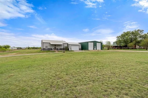 $359,000 | 6711 Sundance Circle West, Joshua, TX 76058