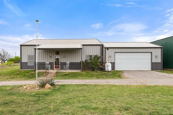 $359,000 | 6711 Sundance Circle West, Joshua, TX 76058