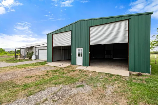 $359,000 | 6711 Sundance Circle West, Joshua, TX 76058