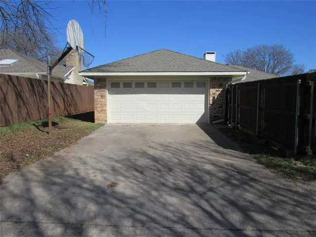 $2,400 | 2312 Blue Cypress Drive, Richardson, TX 75082