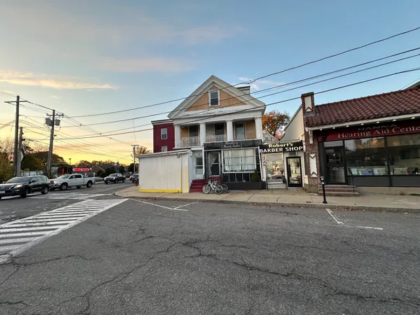 $2,350 | 2 North Avenue, Unit 2, Natick, MA 01760