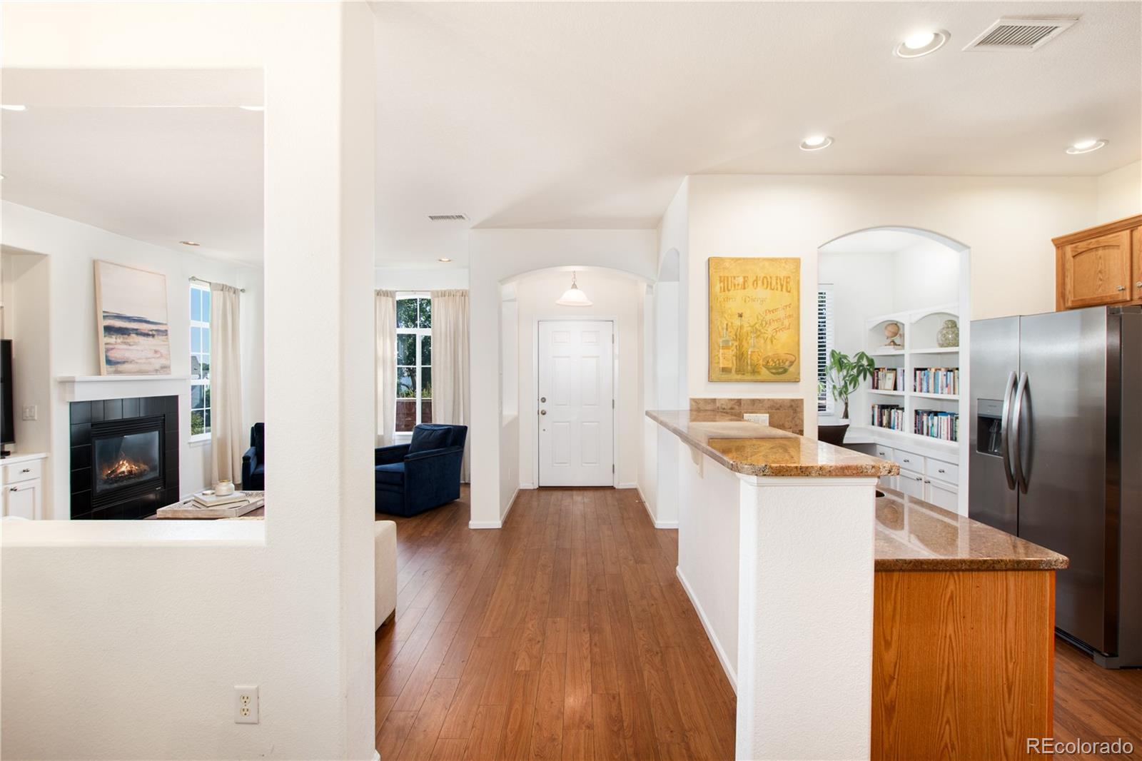 601 West Burgundy Street, Unit B Highlands Ranch, CO 80129 - Photo 18 of 43