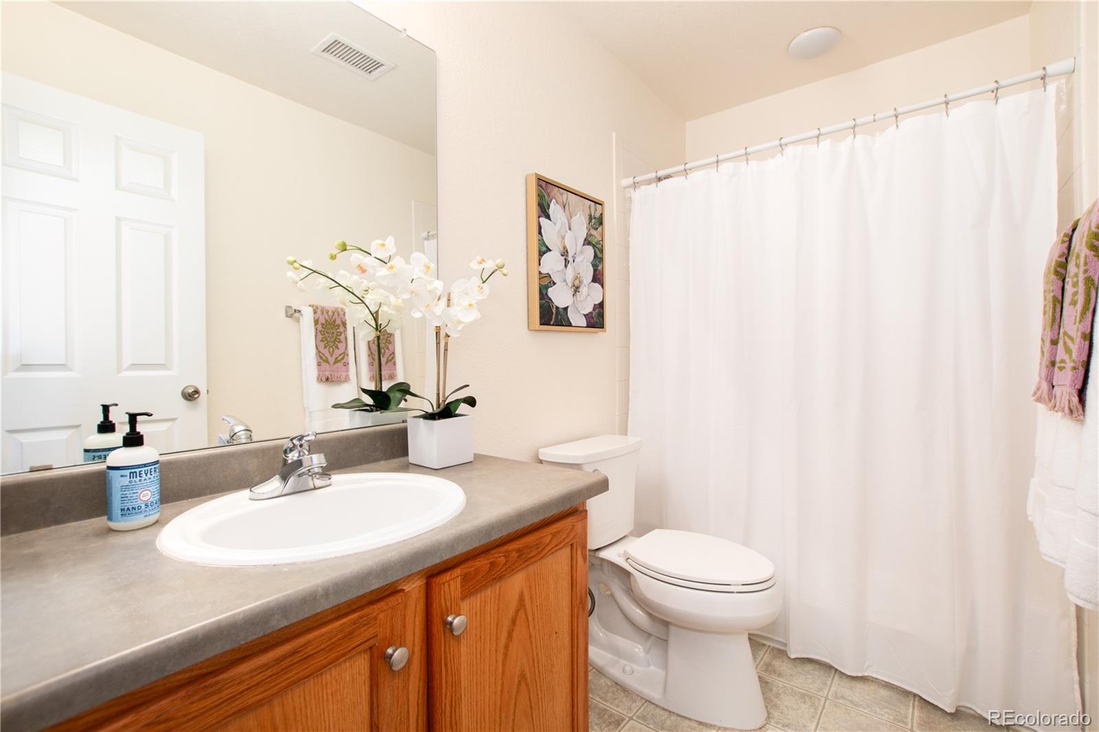 601 West Burgundy Street, Unit B Highlands Ranch, CO 80129 - Photo 34 of 43