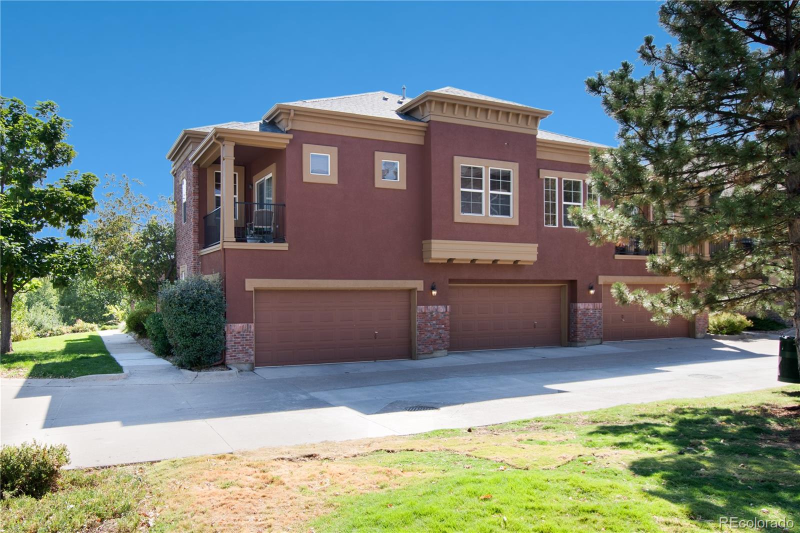 601 West Burgundy Street, Unit B Highlands Ranch, CO 80129 - Photo 40 of 43