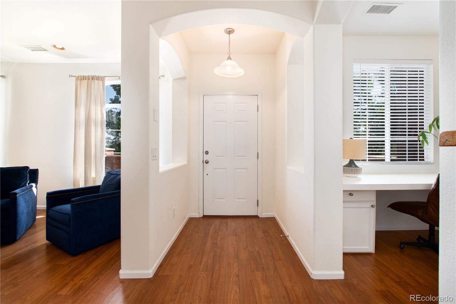 601 West Burgundy Street, Unit B Highlands Ranch, CO 80129 - Photo 7 of 43