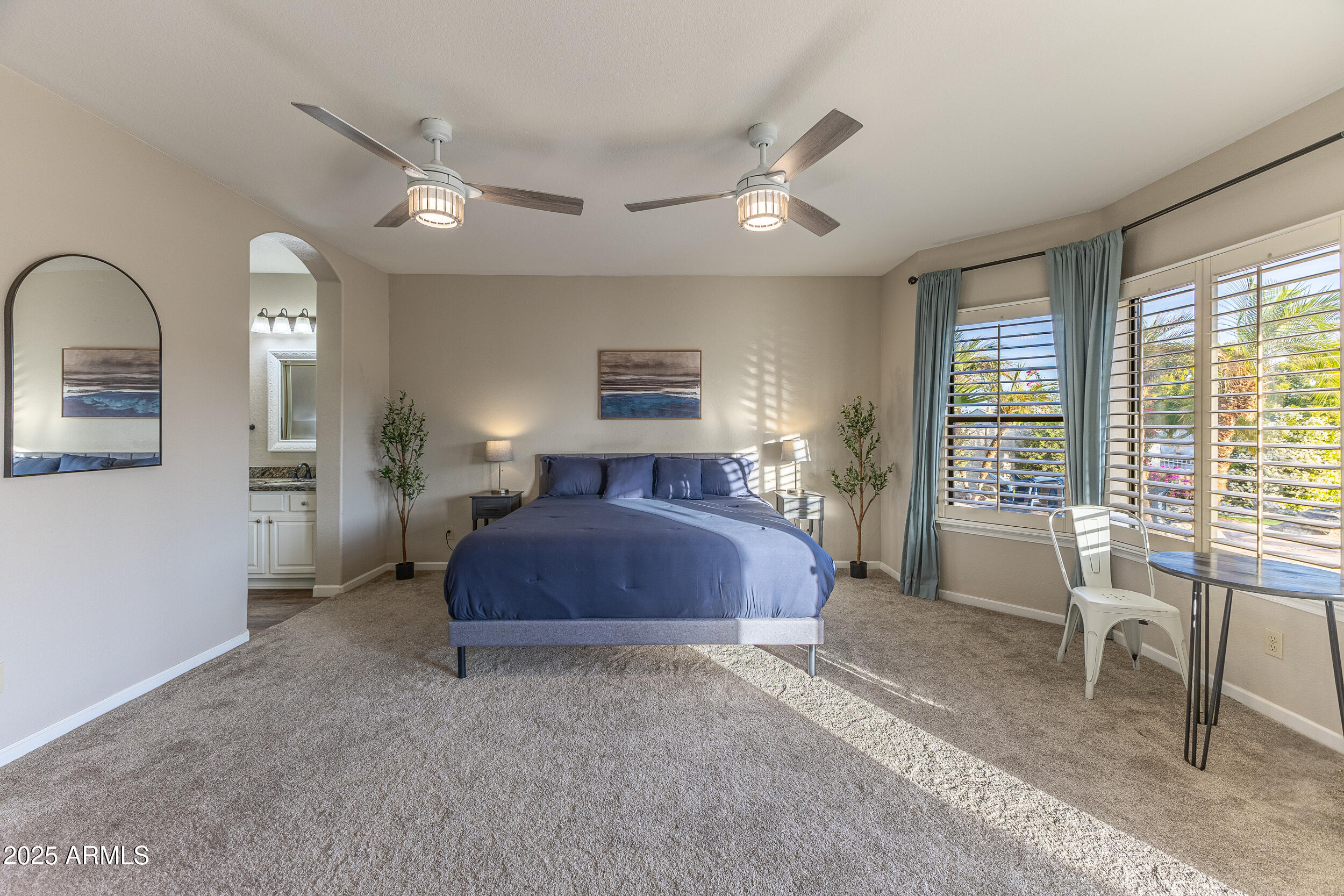 1011 South Coral Key Court Gilbert, AZ 85233 - Photo 18 of 42 Primary Bedroom