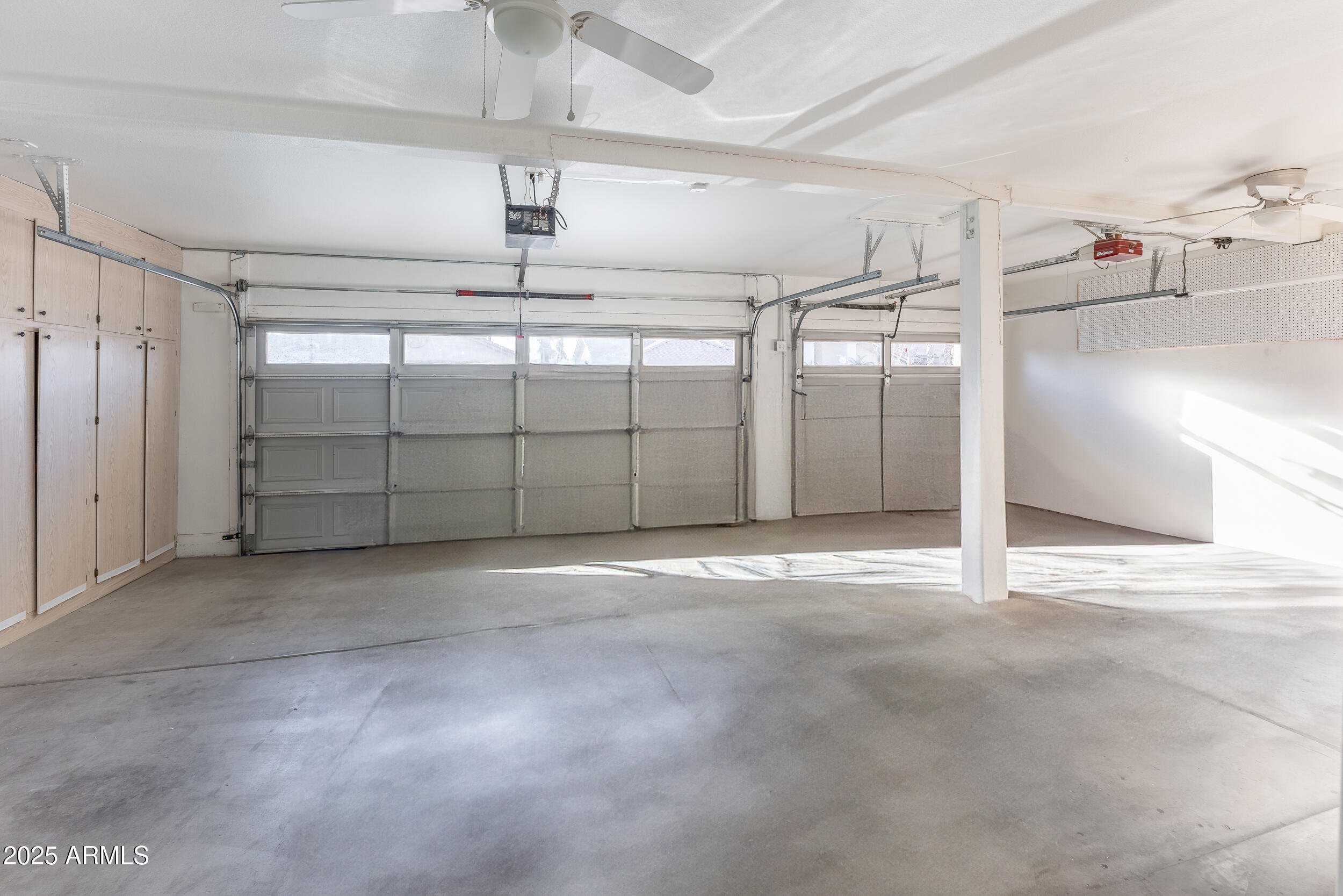 1011 South Coral Key Court Gilbert, AZ 85233 - Photo 39 of 42 Garage