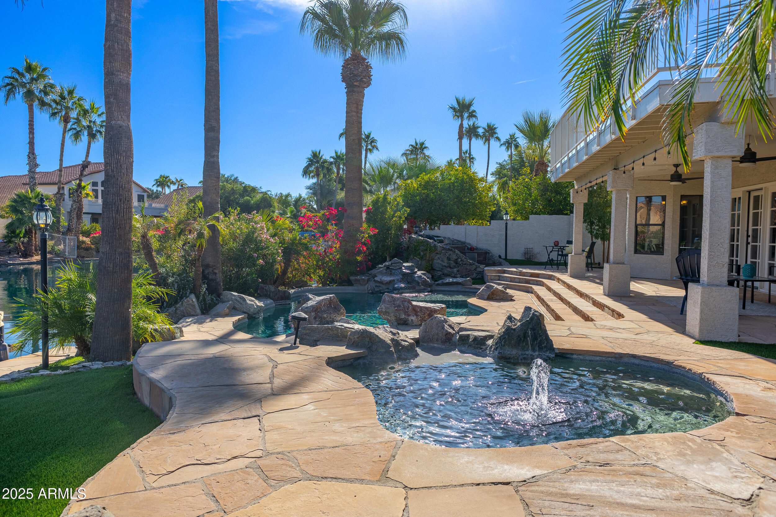 1011 South Coral Key Court Gilbert, AZ 85233 - Photo 7 of 42 Heated Spa