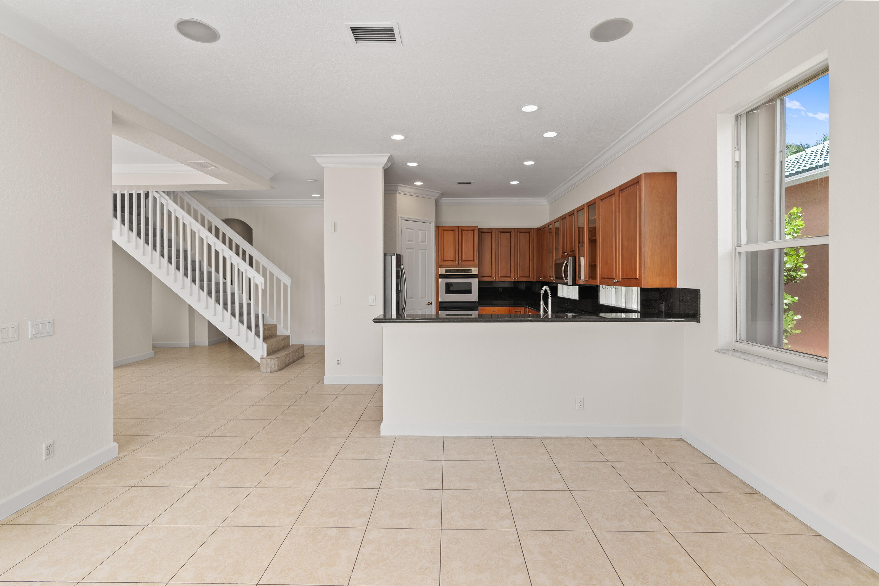 3241 Southwest 189th Avenue Miramar, FL 33029 - Photo 14 of 65 DSC06079