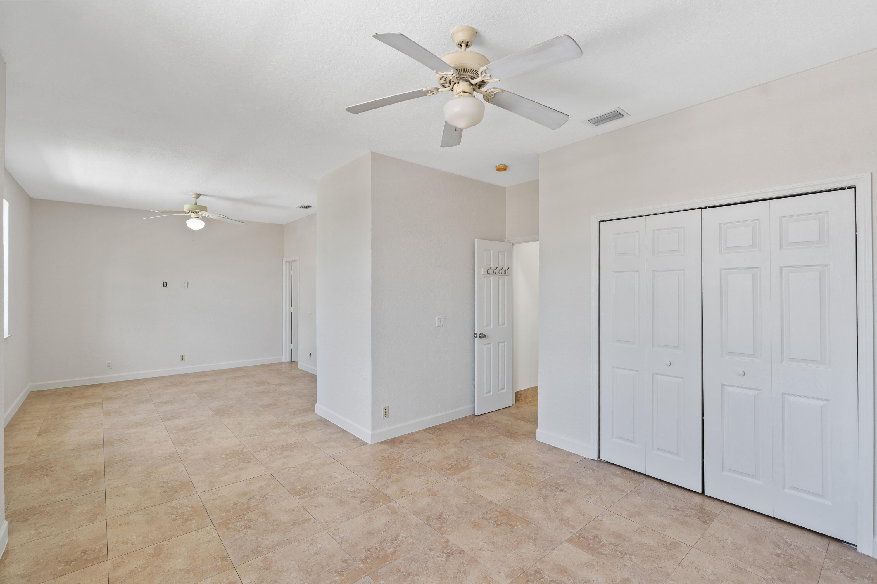 3241 Southwest 189th Avenue Miramar, FL 33029 - Photo 33 of 65 DSC06163