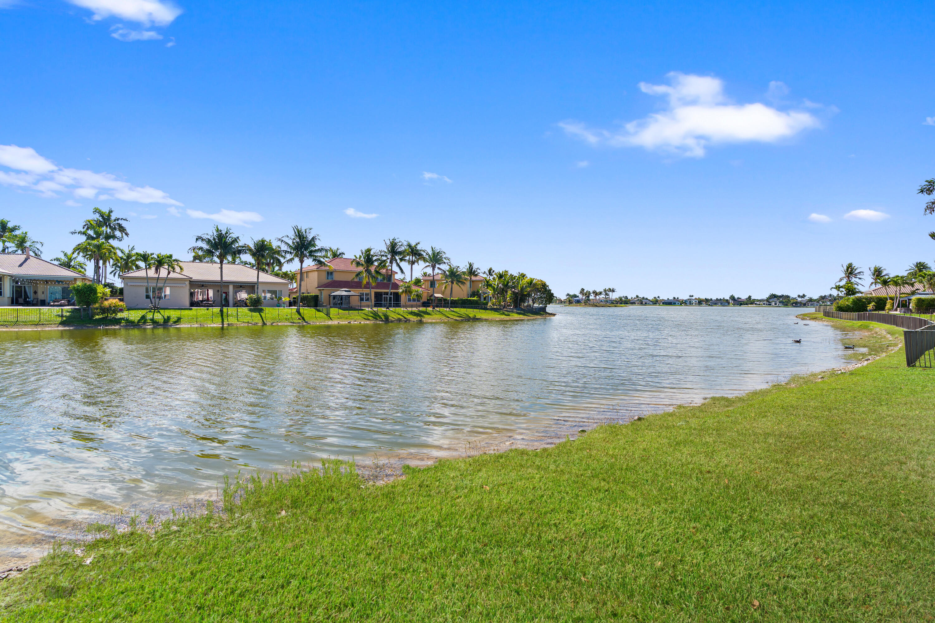 3241 Southwest 189th Avenue Miramar, FL 33029 - Photo 6 of 65 backyard