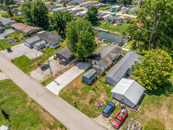 $249,900 | 11 EMS B6A Lane, Leesburg, IN 46538