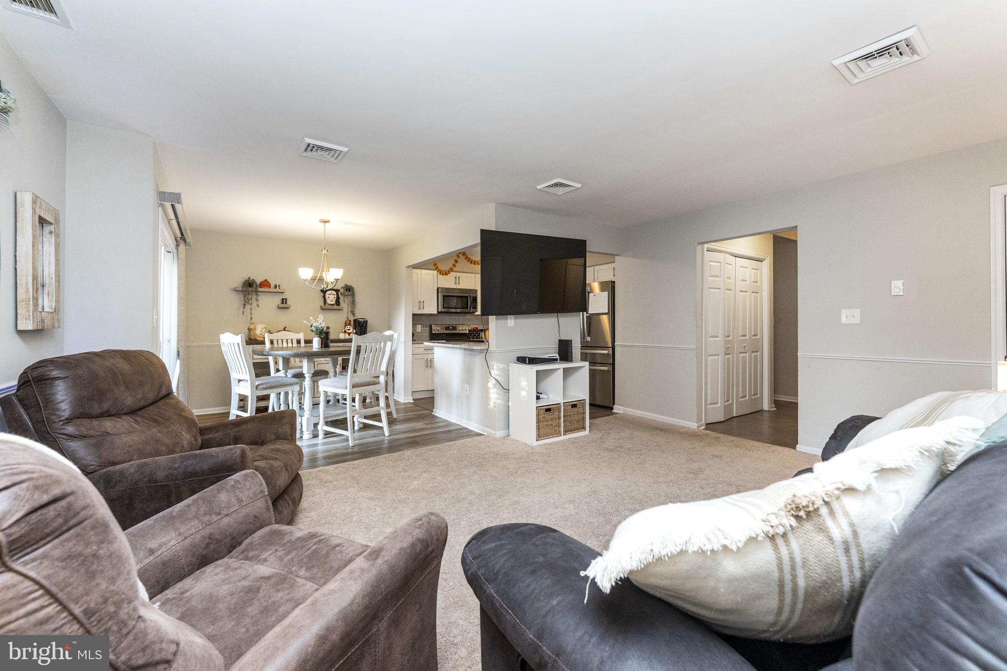 793 Briarstone Road Bethlehem, PA 18017 - Photo 9 of 30