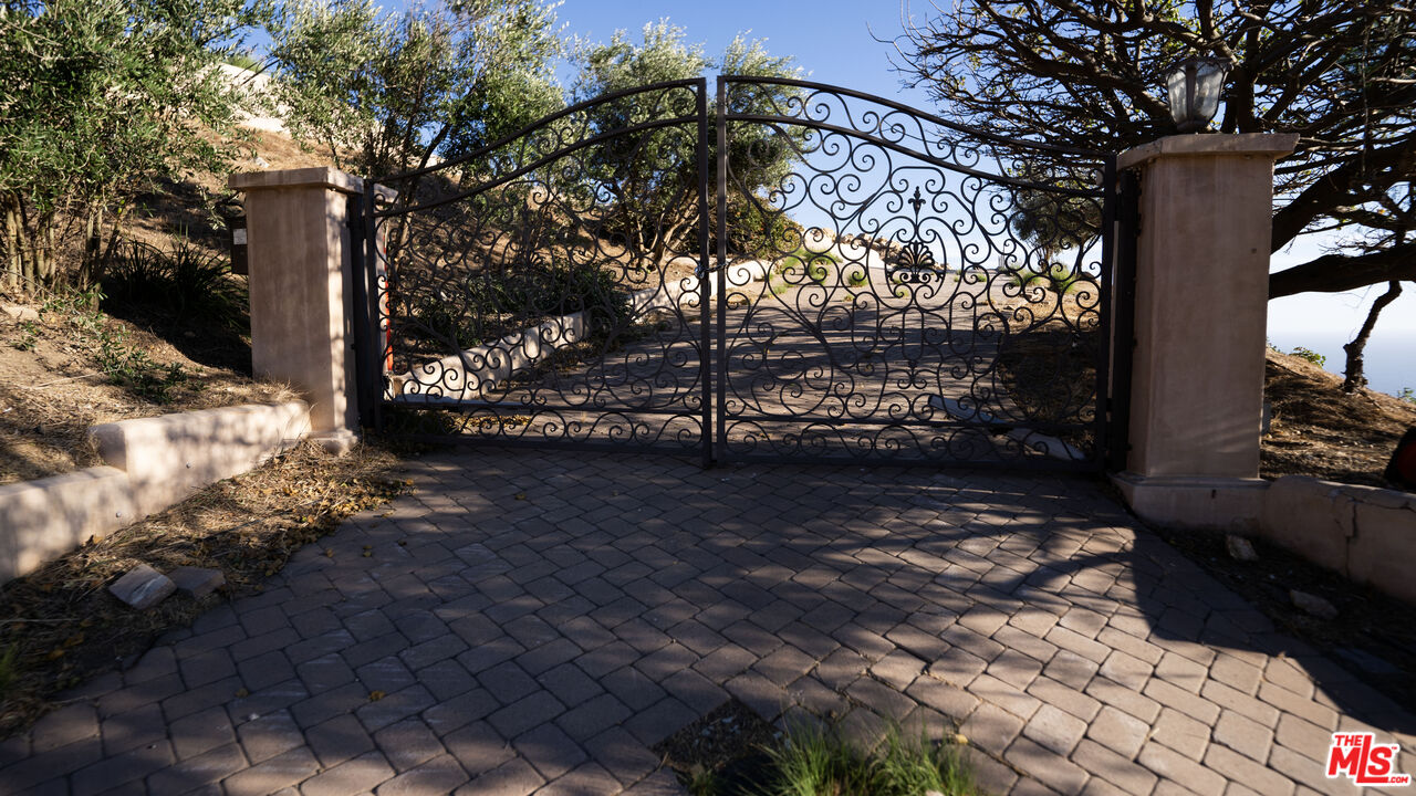 5800 Trancas Canyon Road Malibu, CA 90265 - Photo 13 of 28