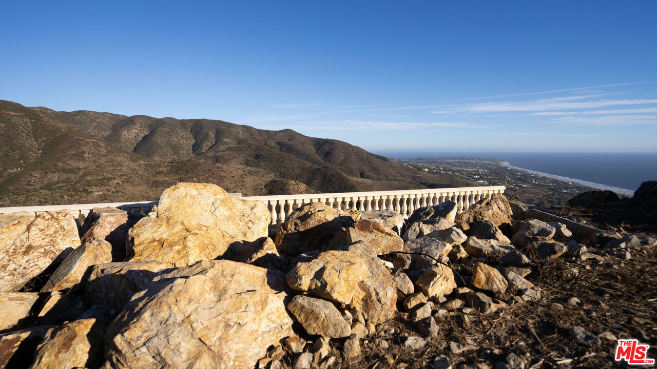 5800 Trancas Canyon Road Malibu, CA 90265 - Photo 15 of 28