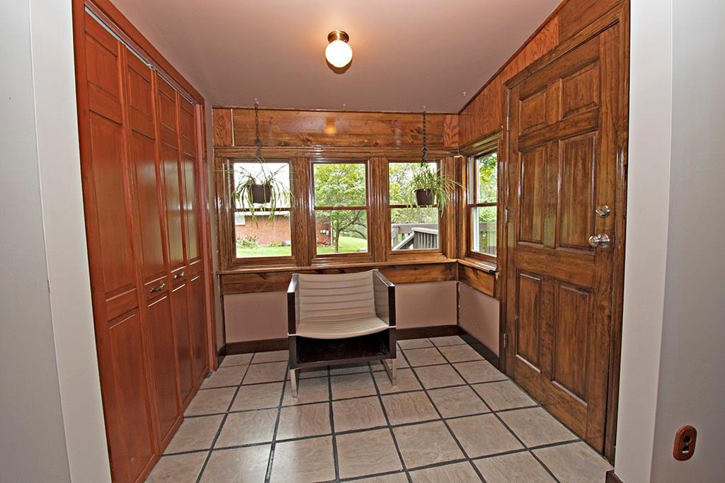 3735 Overbrook Road Gibsonia, PA 15044 - Photo 4 of 25 Gallery Image 4