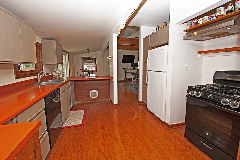 3735 Overbrook Road Gibsonia, PA 15044 - Photo 7 of 25 Gallery Image 7
