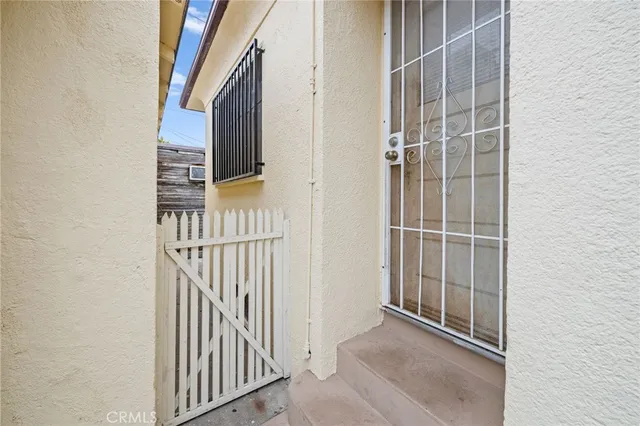 $860,000 | 1257 West 60th Place, Los Angeles, CA 90044