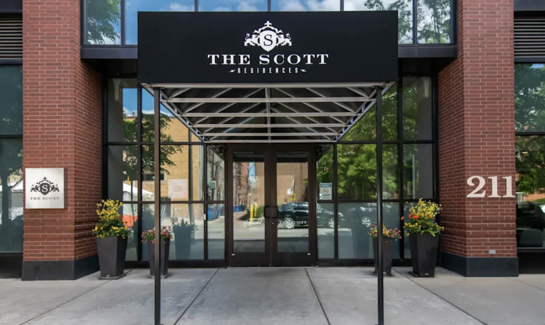 211 West Scott Street, Unit 408 Chicago, IL 60610 - Photo 2 of 8