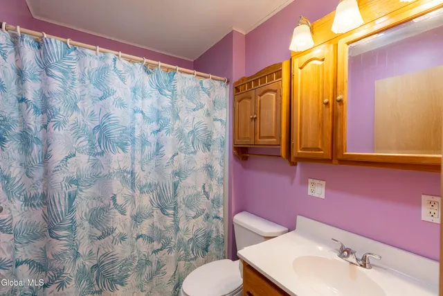 $1,900 | 11 Keyes Street, Warrensburg, NY 12885