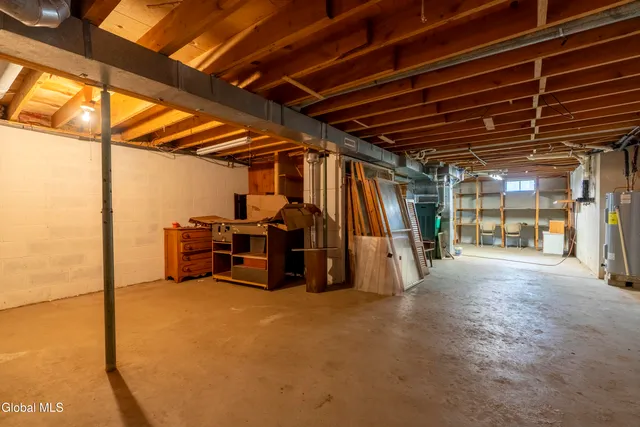 $1,900 | 11 Keyes Street, Warrensburg, NY 12885