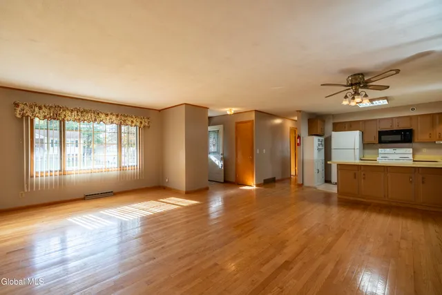 $1,900 | 11 Keyes Street, Warrensburg, NY 12885